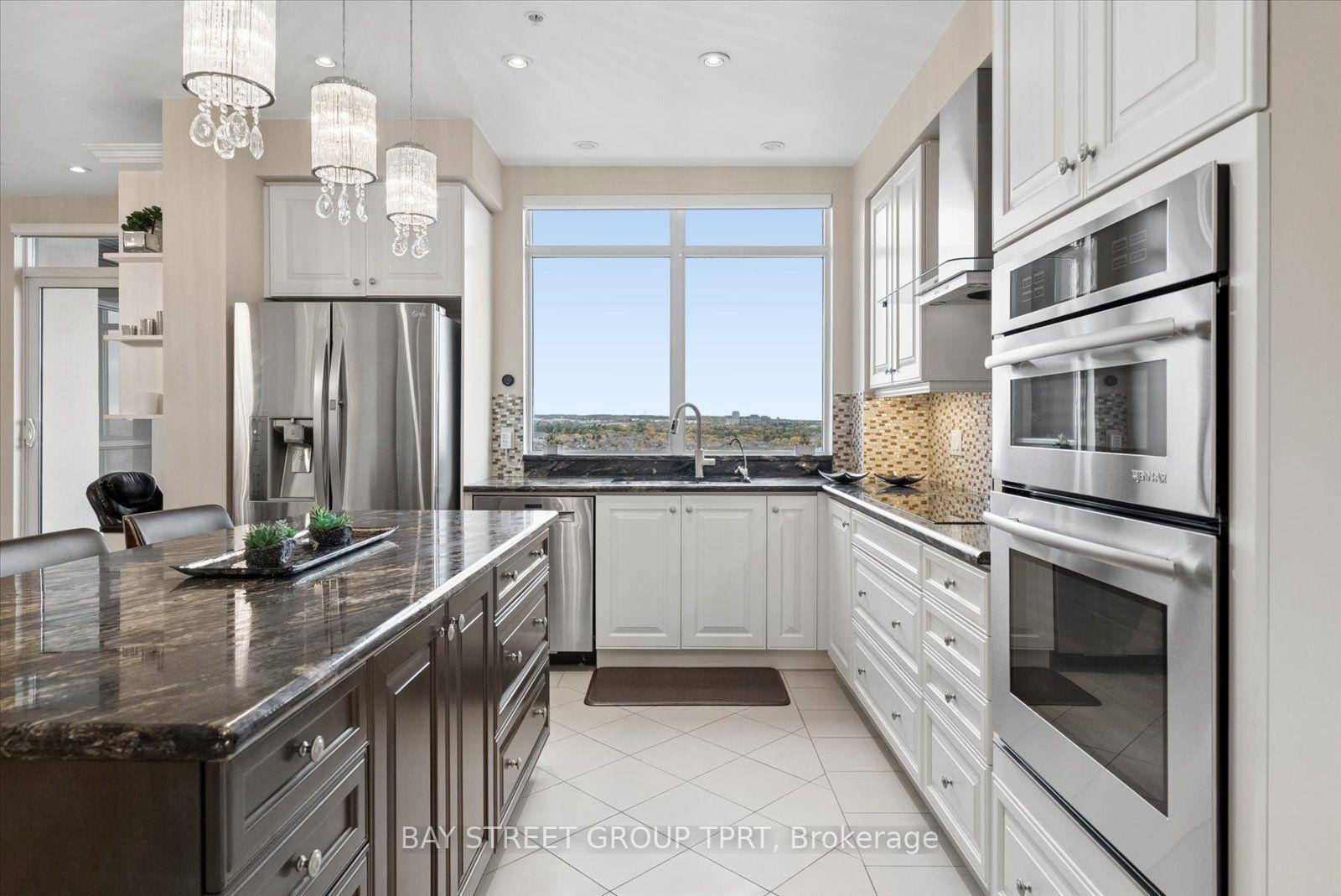 Photo 22 of Unit 1605, 9255 Jane Street, Vaughan, Maple — HOMEH