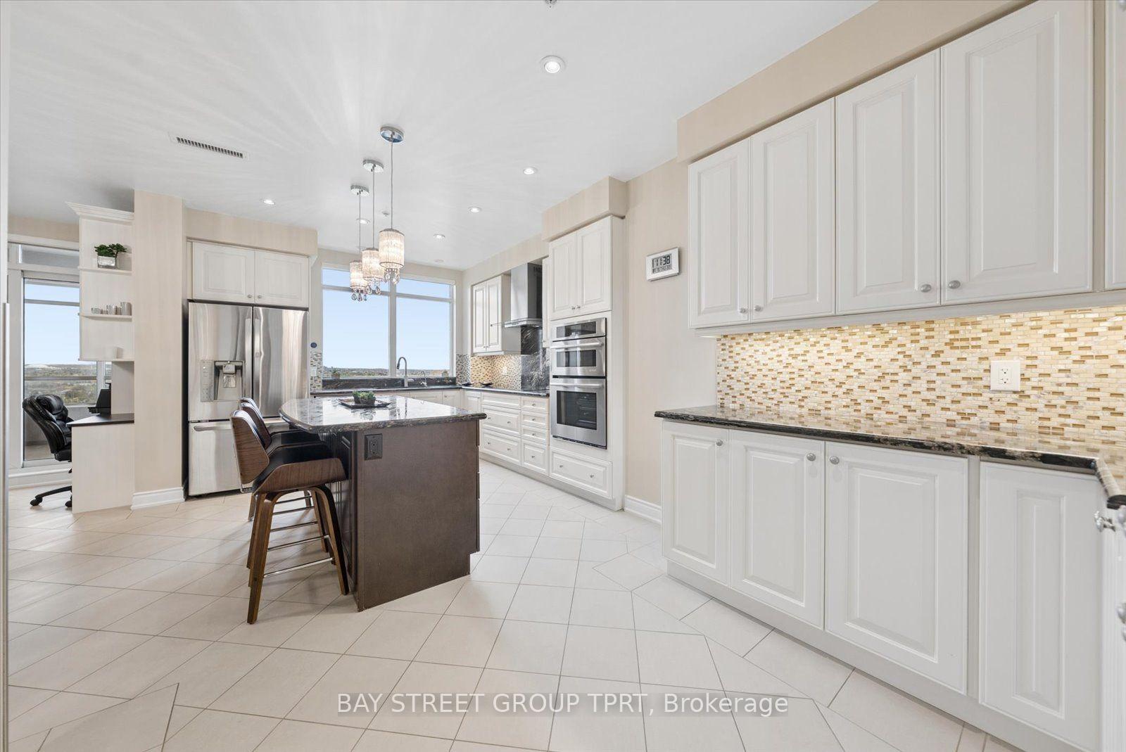 Photo 23 of Unit 1605, 9255 Jane Street, Vaughan, Maple — HOMEH