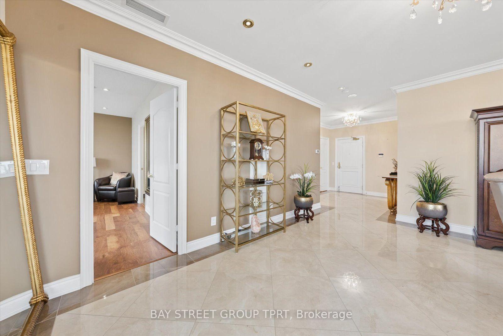 Photo 28 of Unit 1605, 9255 Jane Street, Vaughan, Maple — HOMEH