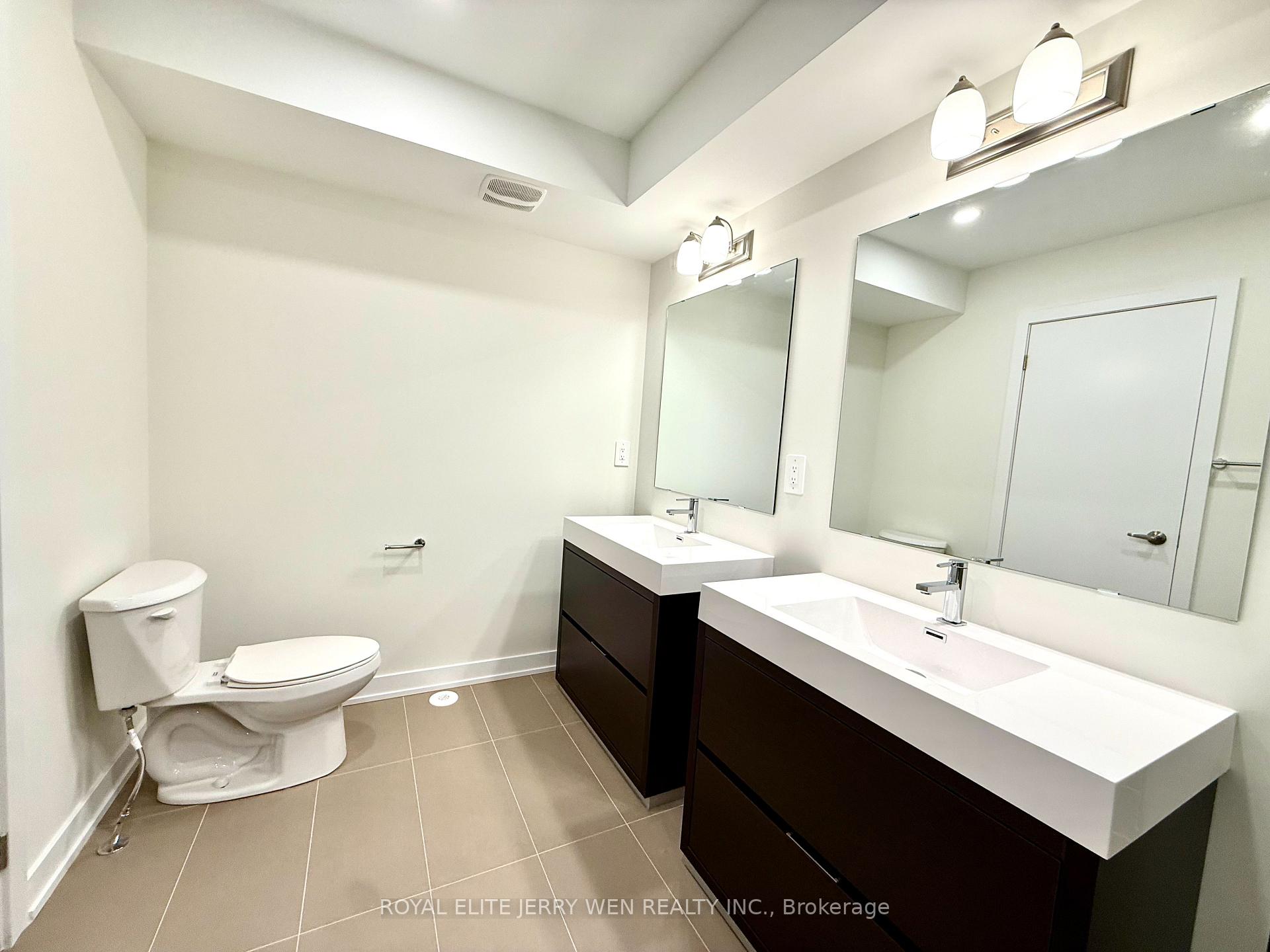 Photo 14 of 384 Lawrence Heights Way, Toronto, Englemount-Lawrence — HOMEH