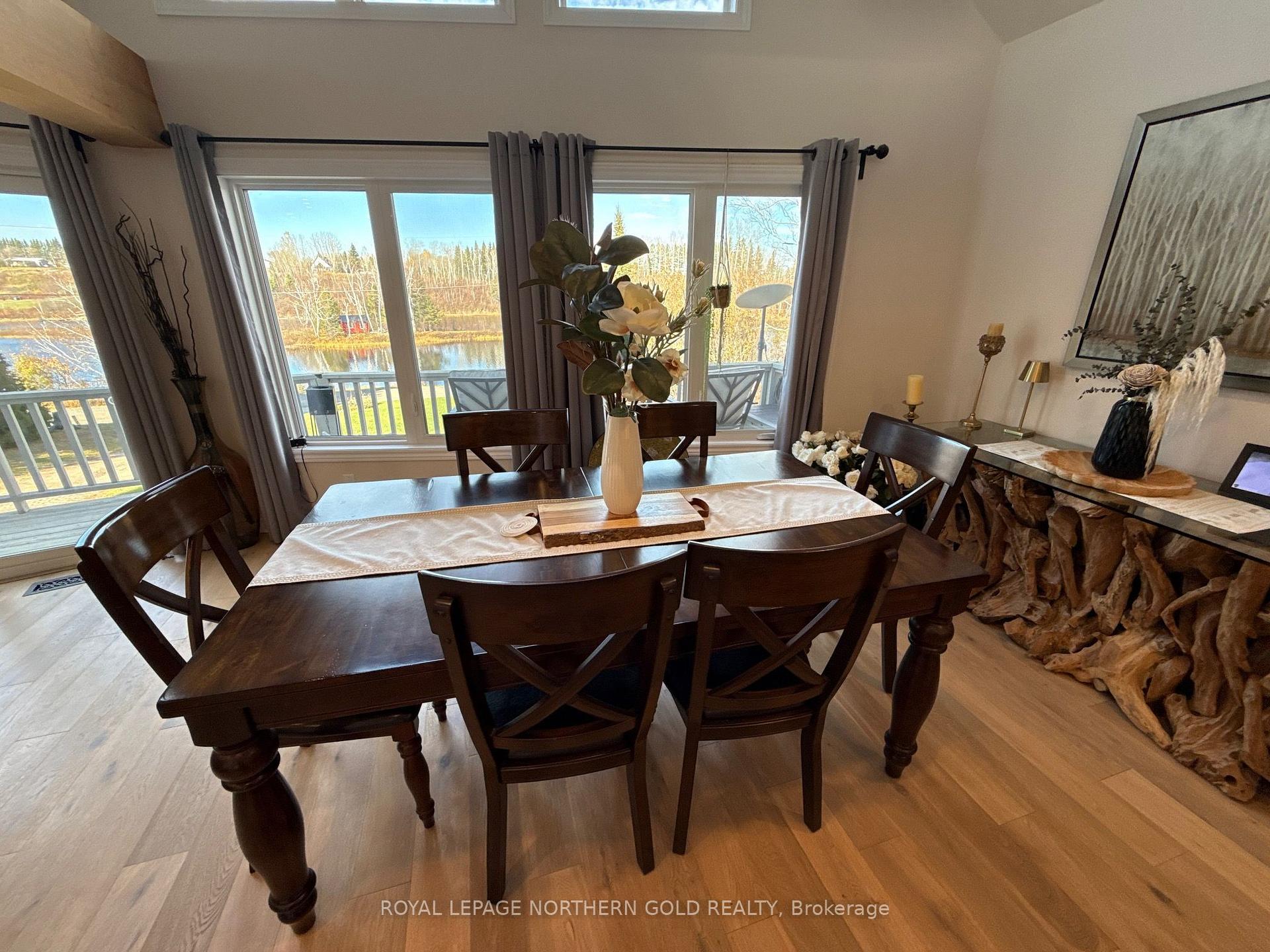 Photo 6 of 55 Lakeshore Avenue, Englehart, Central Timiskaming — HOMEH