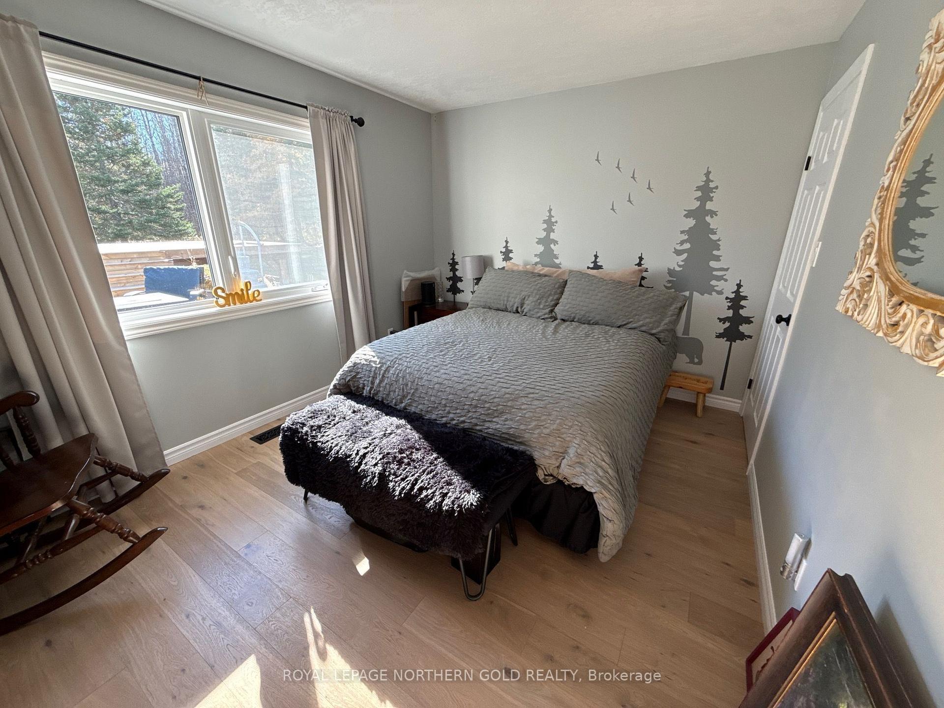 Photo 16 of 55 Lakeshore Avenue, Englehart, Central Timiskaming — HOMEH