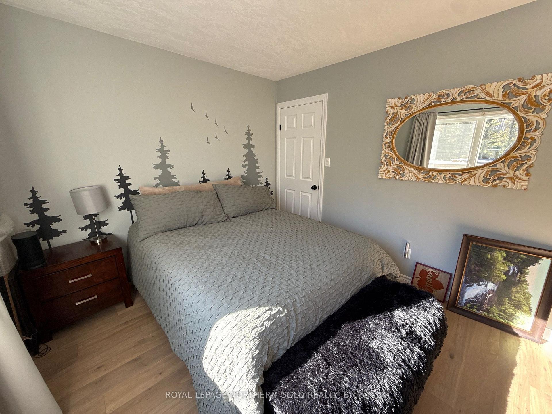 Photo 17 of 55 Lakeshore Avenue, Englehart, Central Timiskaming — HOMEH