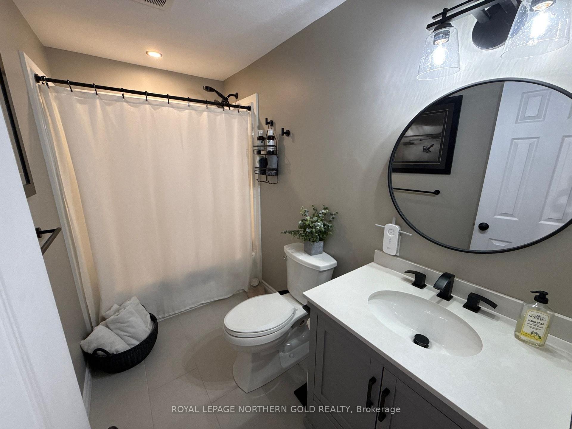 Photo 18 of 55 Lakeshore Avenue, Englehart, Central Timiskaming — HOMEH
