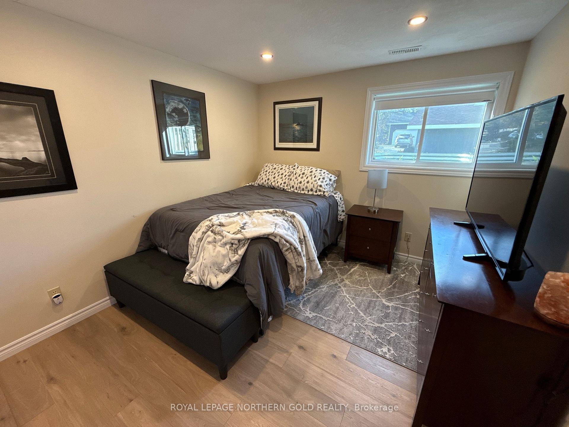 Photo 19 of 55 Lakeshore Avenue, Englehart, Central Timiskaming — HOMEH