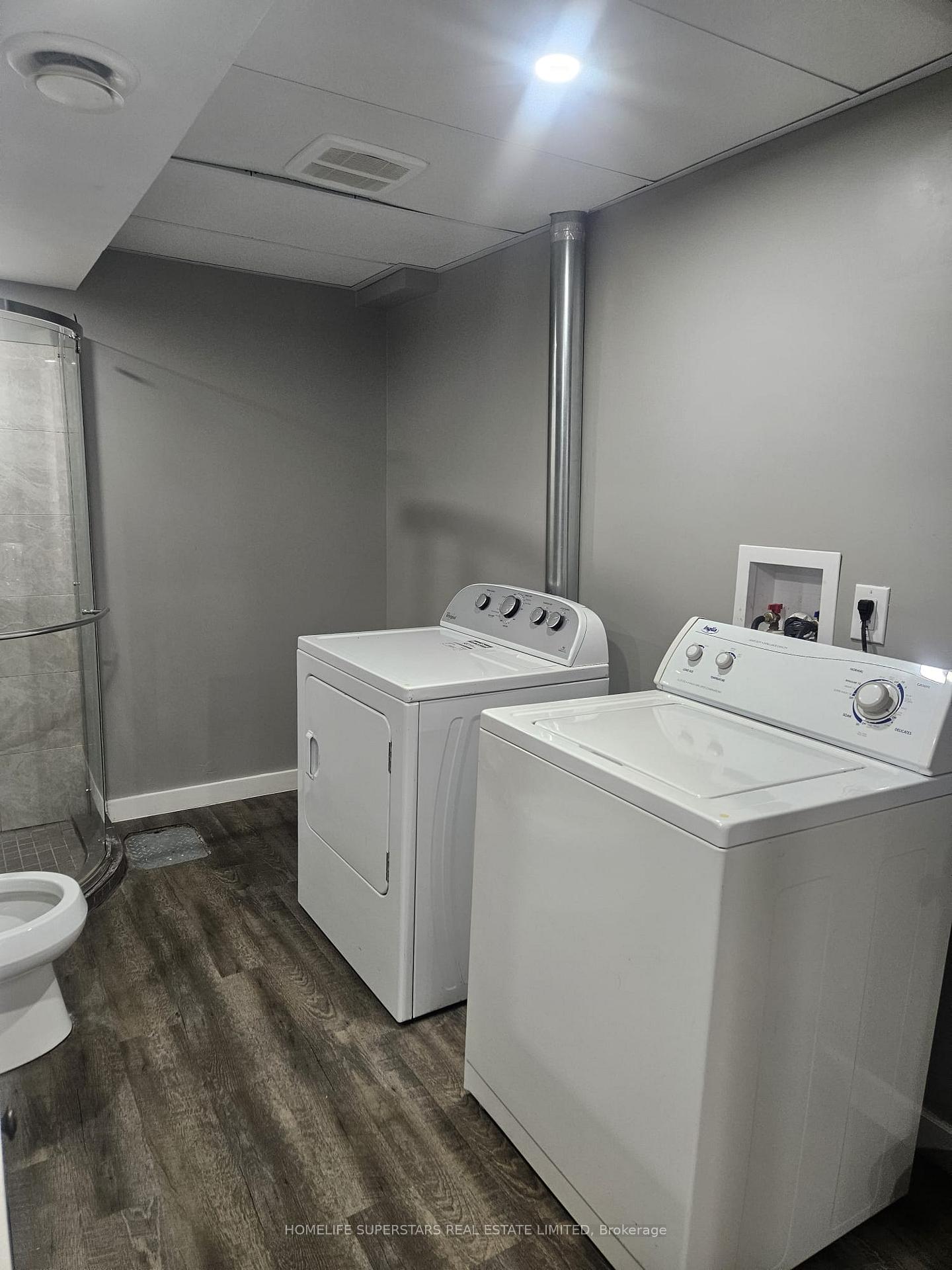 Photo 8 of Unit Lower, 8134 Buckeye Crescent, Niagara Falls, Brown — HOMEH