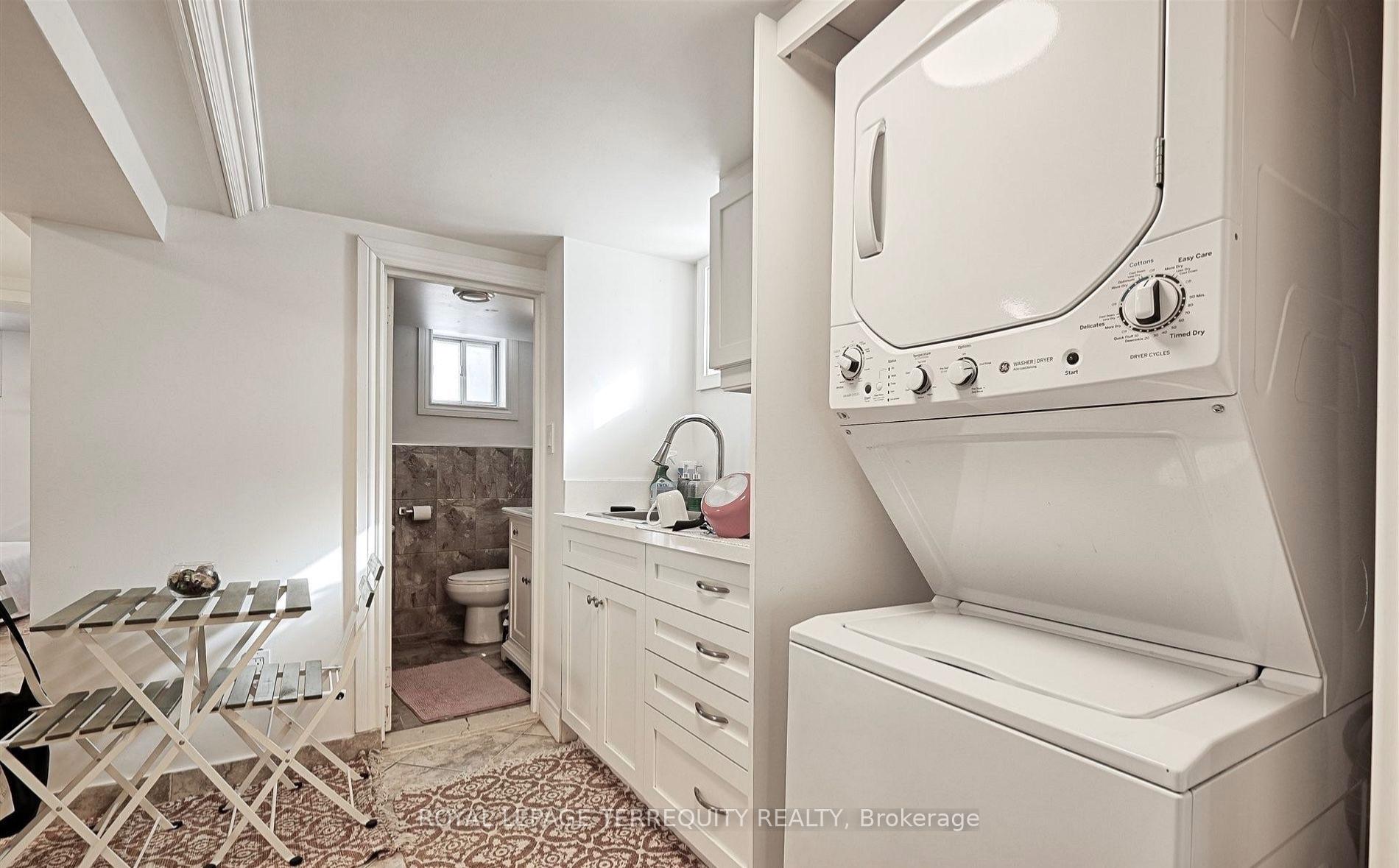 Photo 7 of Unit Lower, 471 Gilbert Avenue, Toronto, Caledonia-Fairbank — HOMEH