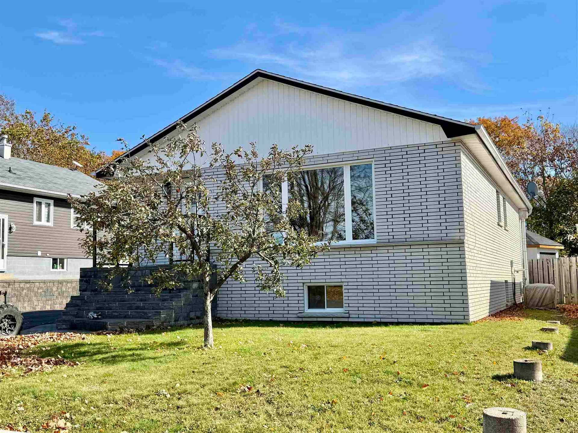 Photo 1 of 31 Ferguson Road, Elliot Lake — HOMEH