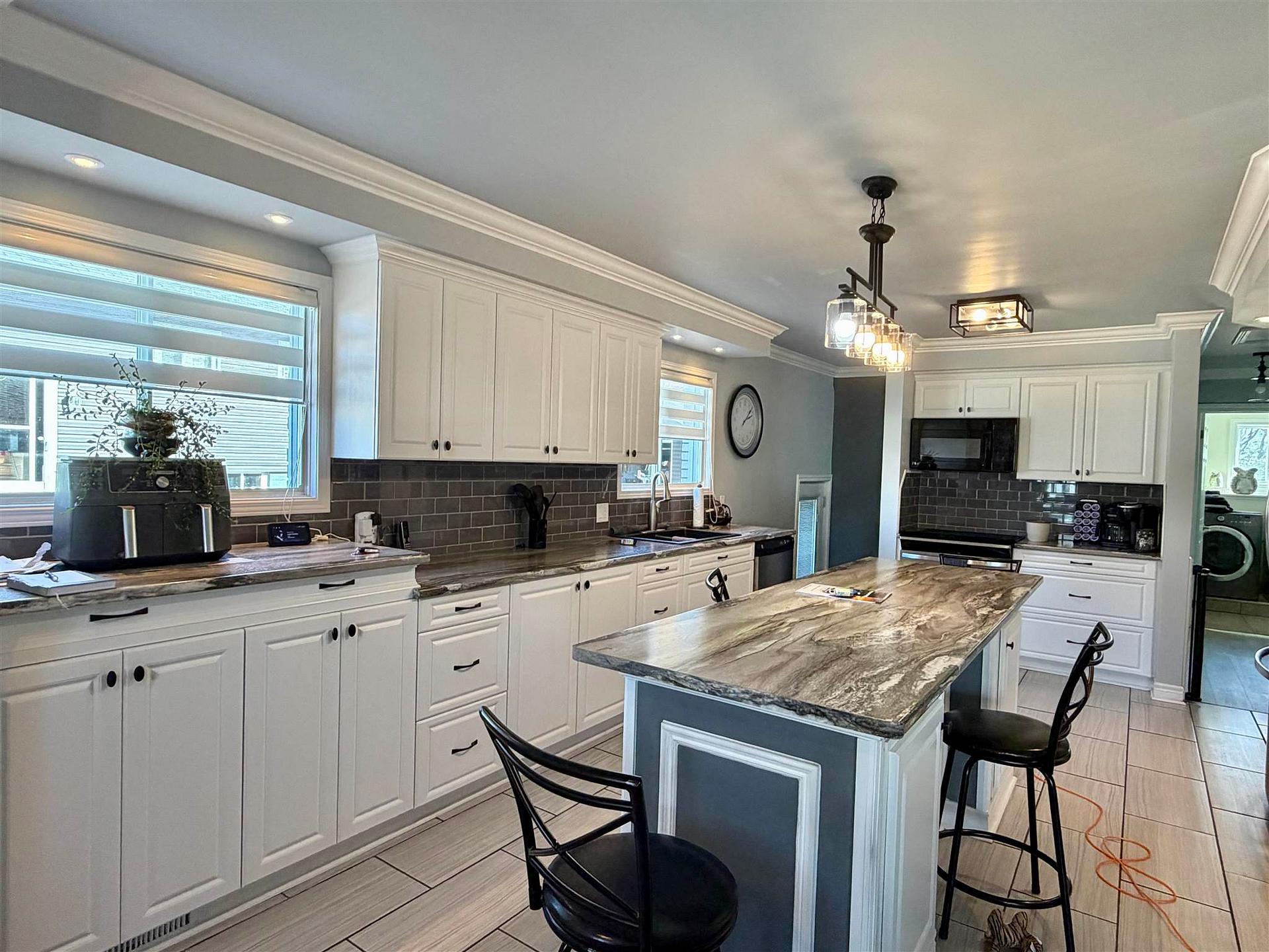 Photo 3 of 31 Ferguson Road, Elliot Lake — HOMEH