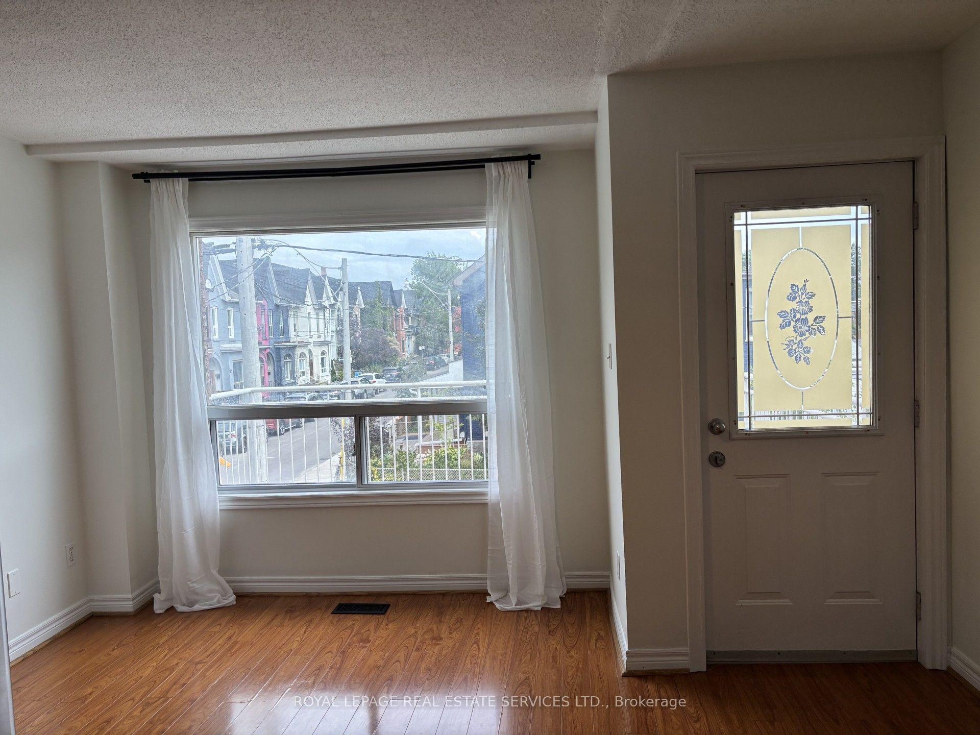 Photo 11 of Unit #A, 204 Gladstone Avenue, Toronto, Little Portugal — HOMEH