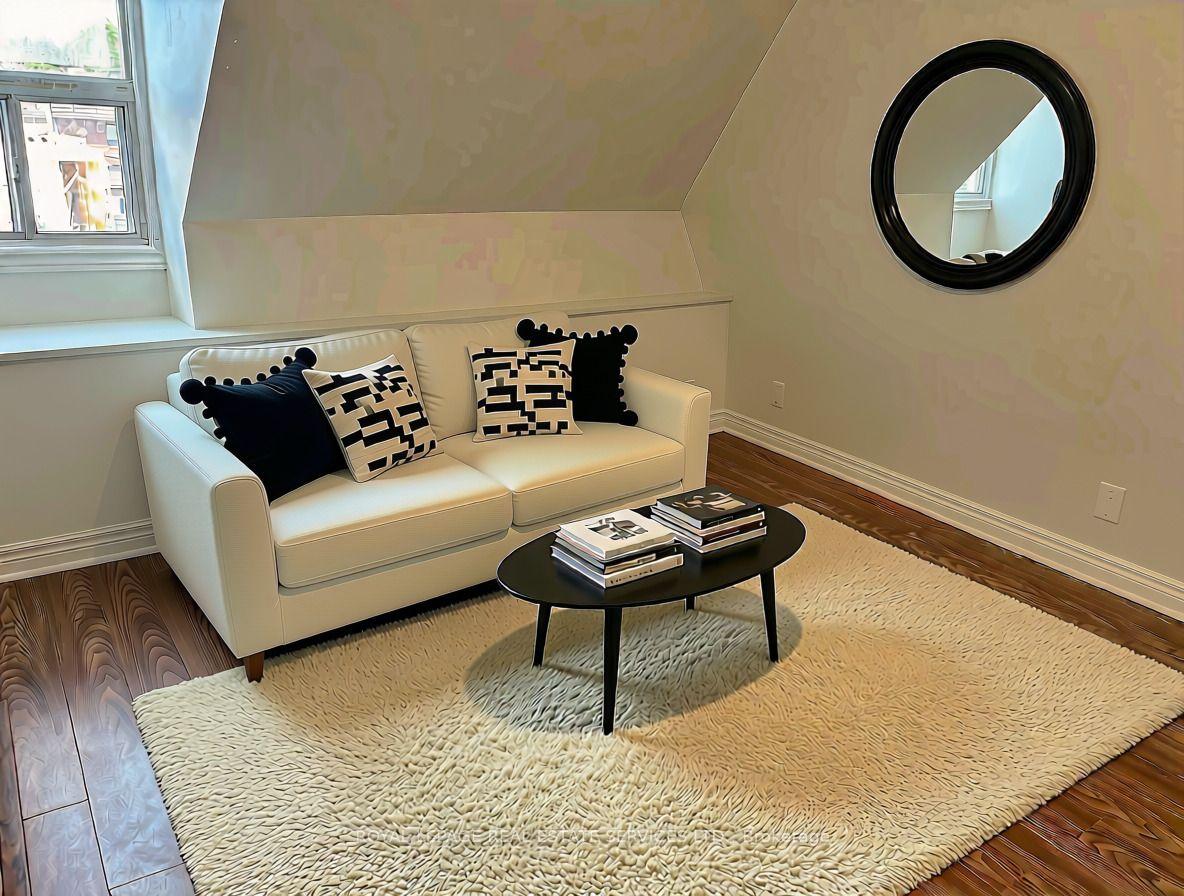 Photo 17 of Unit #A, 204 Gladstone Avenue, Toronto, Little Portugal — HOMEH