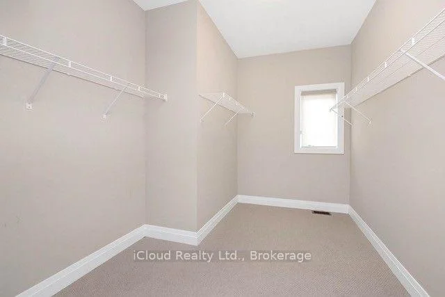 Photo 13 of 38 Pine Hill Crescent, Aurora, Aurora Estates — HOMEH