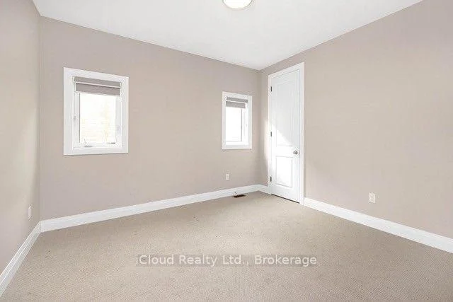 Photo 17 of 38 Pine Hill Crescent, Aurora, Aurora Estates — HOMEH