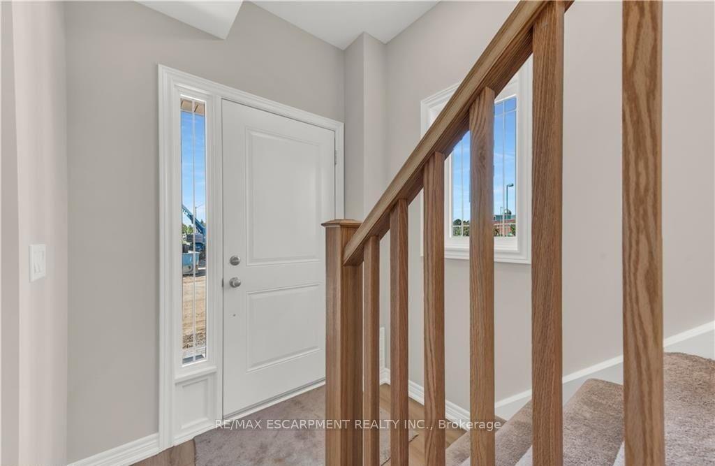 Photo 7 of Unit 39, 19 Picardy Drive, Hamilton, Stoney Creek Mountain — HOMEH