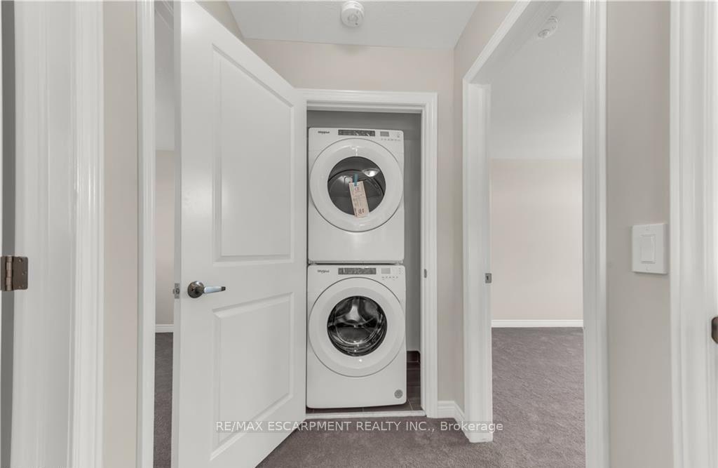 Photo 17 of Unit 39, 19 Picardy Drive, Hamilton, Stoney Creek Mountain — HOMEH