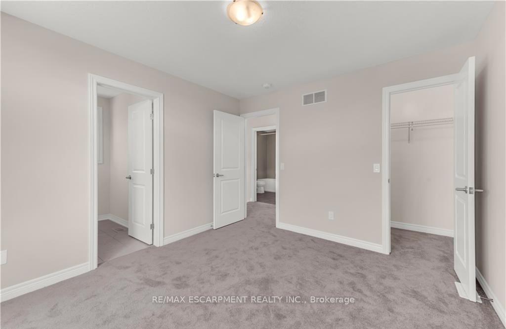 Photo 19 of Unit 39, 19 Picardy Drive, Hamilton, Stoney Creek Mountain — HOMEH