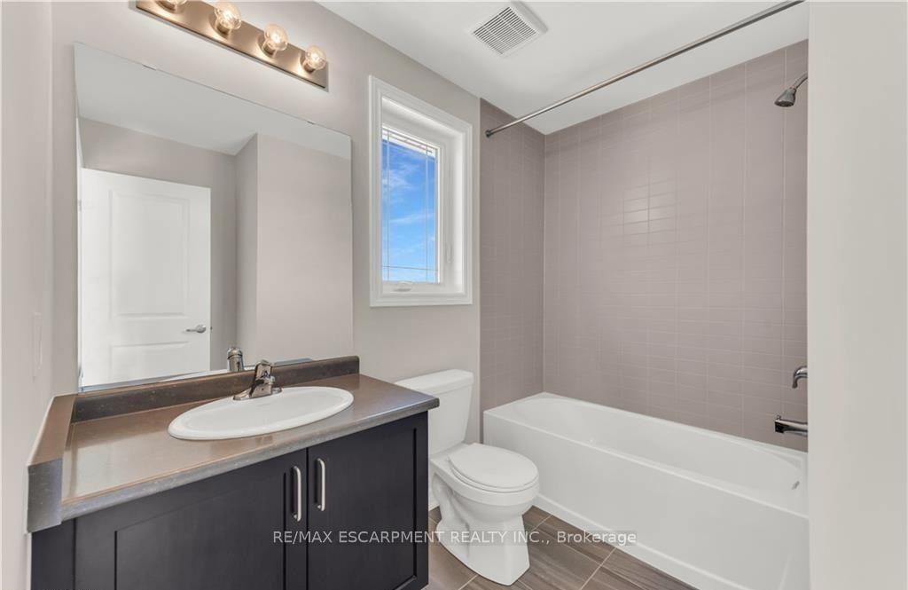 Photo 24 of Unit 39, 19 Picardy Drive, Hamilton, Stoney Creek Mountain — HOMEH