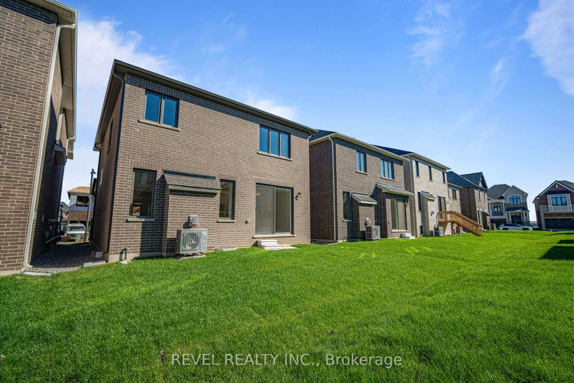 Photo 47 of 1509 Zilio Terrace, Milton, Bowes — HOMEH