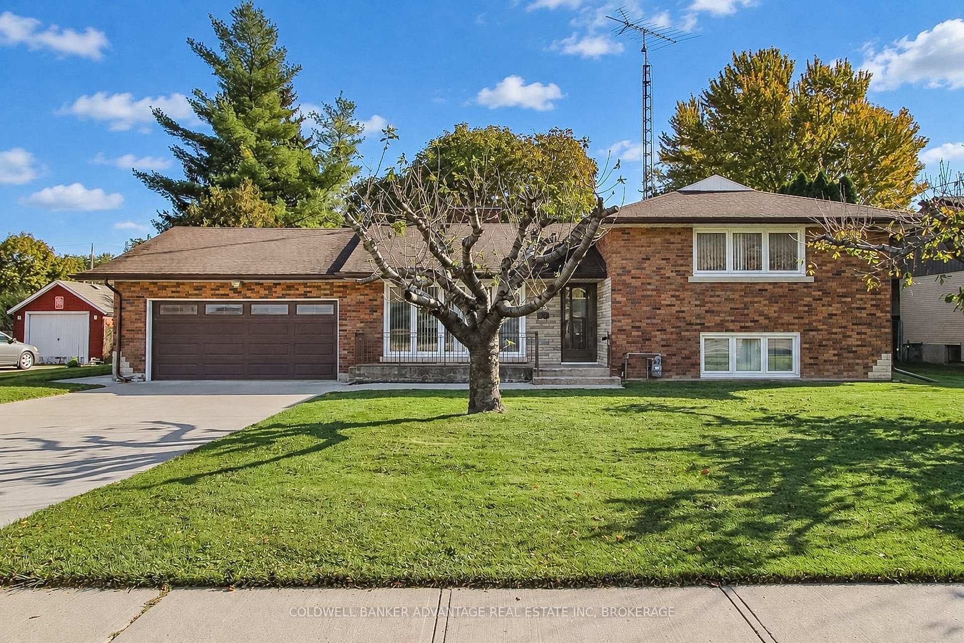 Photo 1 of 490 Niagara Street, St. Catharines, Vine/Linwell — HOMEH