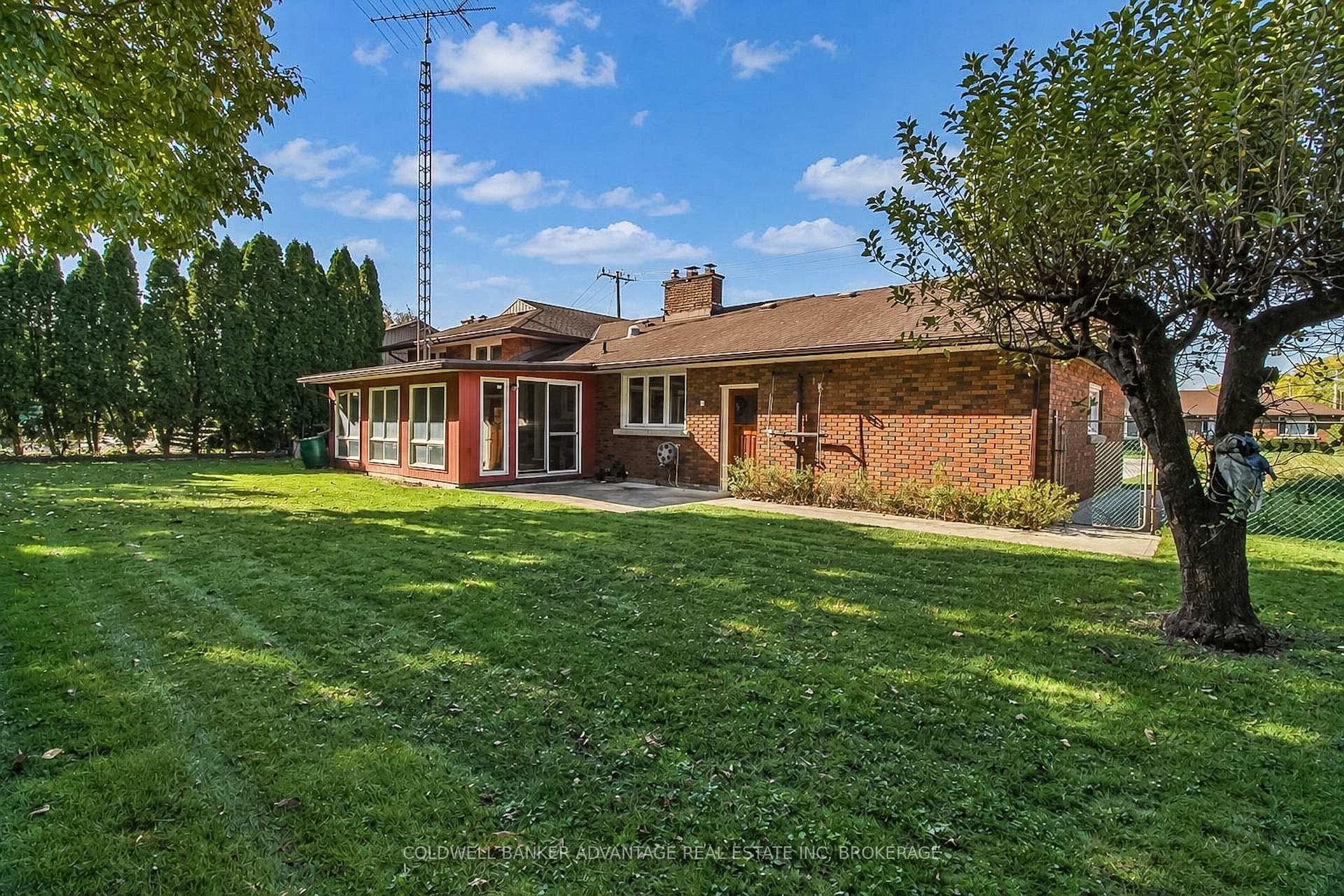 Photo 34 of 490 Niagara Street, St. Catharines, Vine/Linwell — HOMEH
