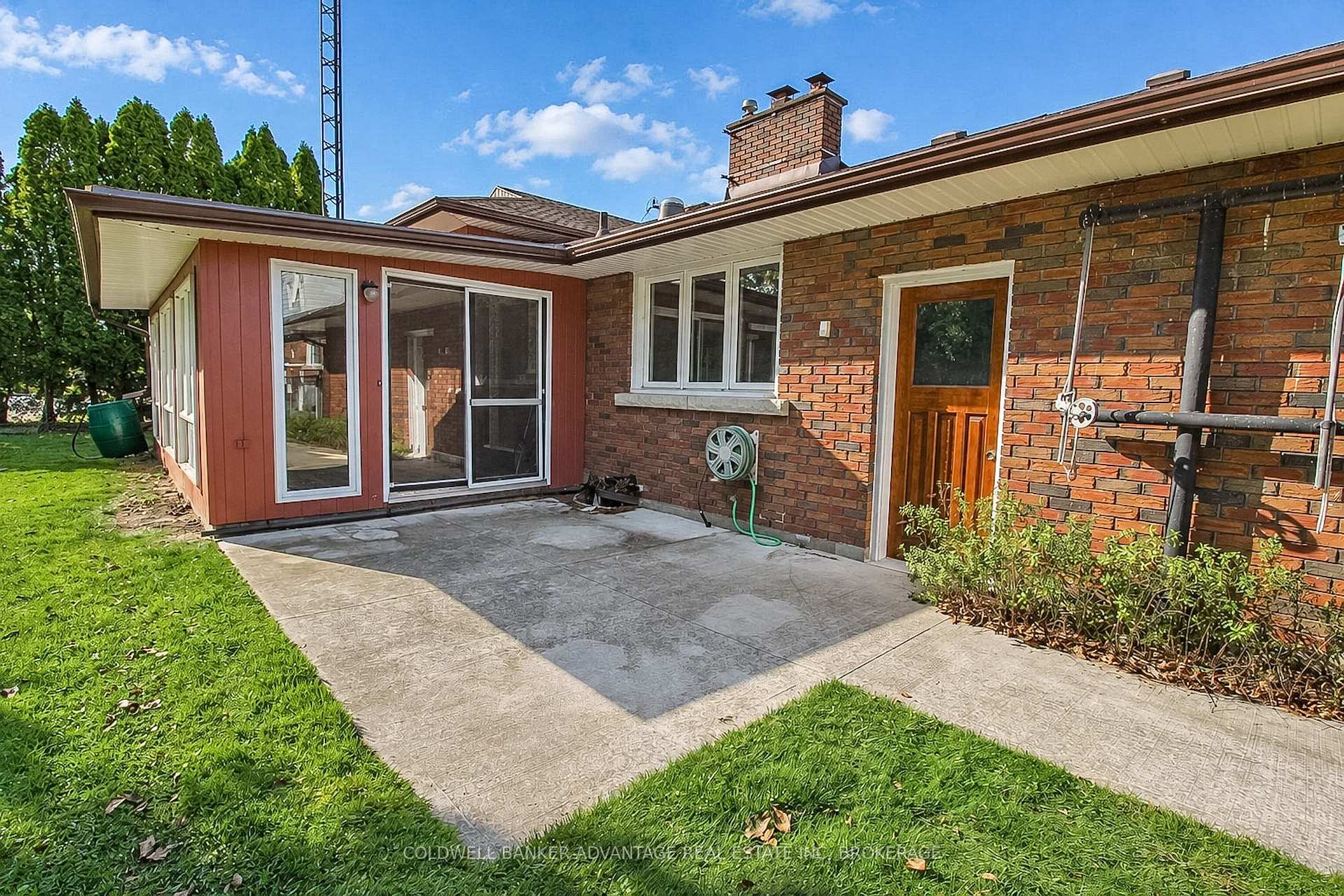 Photo 35 of 490 Niagara Street, St. Catharines, Vine/Linwell — HOMEH