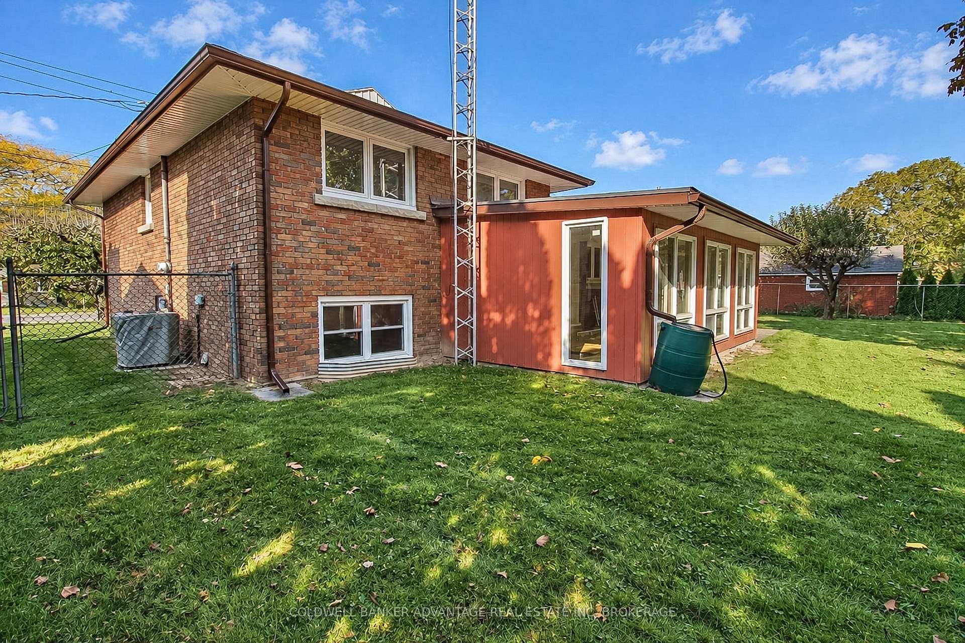 Photo 39 of 490 Niagara Street, St. Catharines, Vine/Linwell — HOMEH