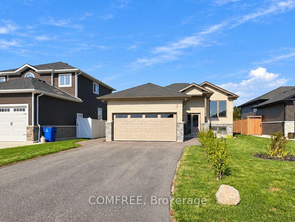 Photo 1 of 32 Hawthorne Crescent, Chatham-Kent, Tilbury — HOMEH