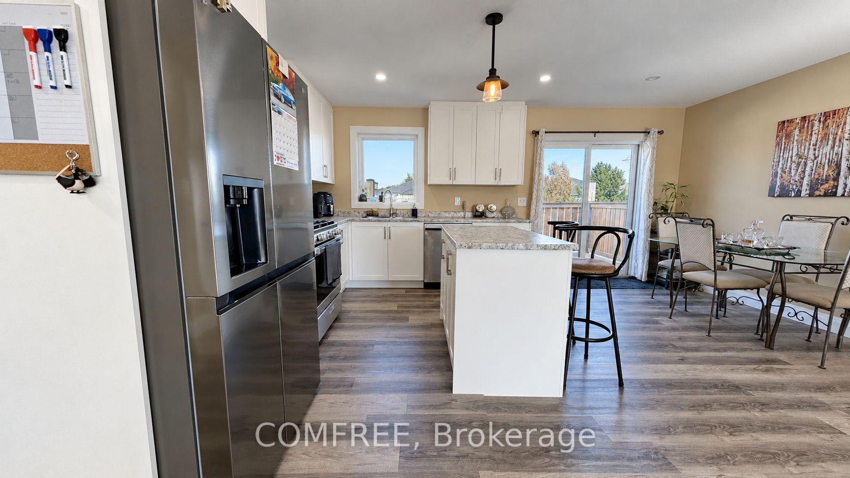 Photo 2 of 32 Hawthorne Crescent, Chatham-Kent, Tilbury — HOMEH