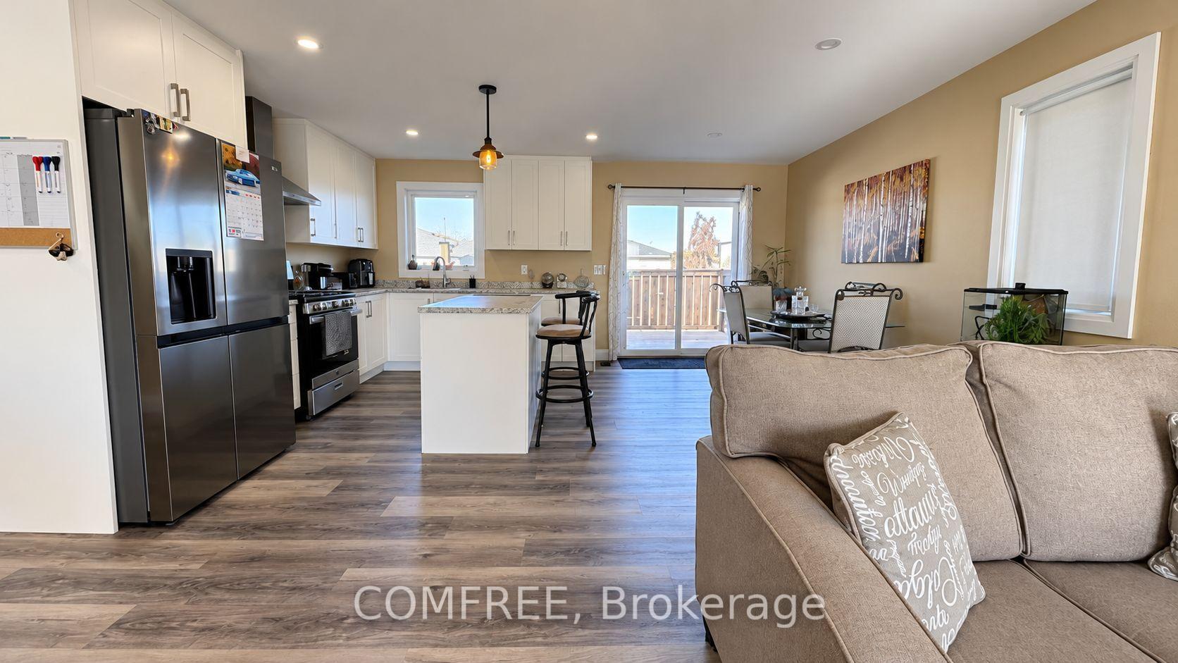 Photo 6 of 32 Hawthorne Crescent, Chatham-Kent, Tilbury — HOMEH