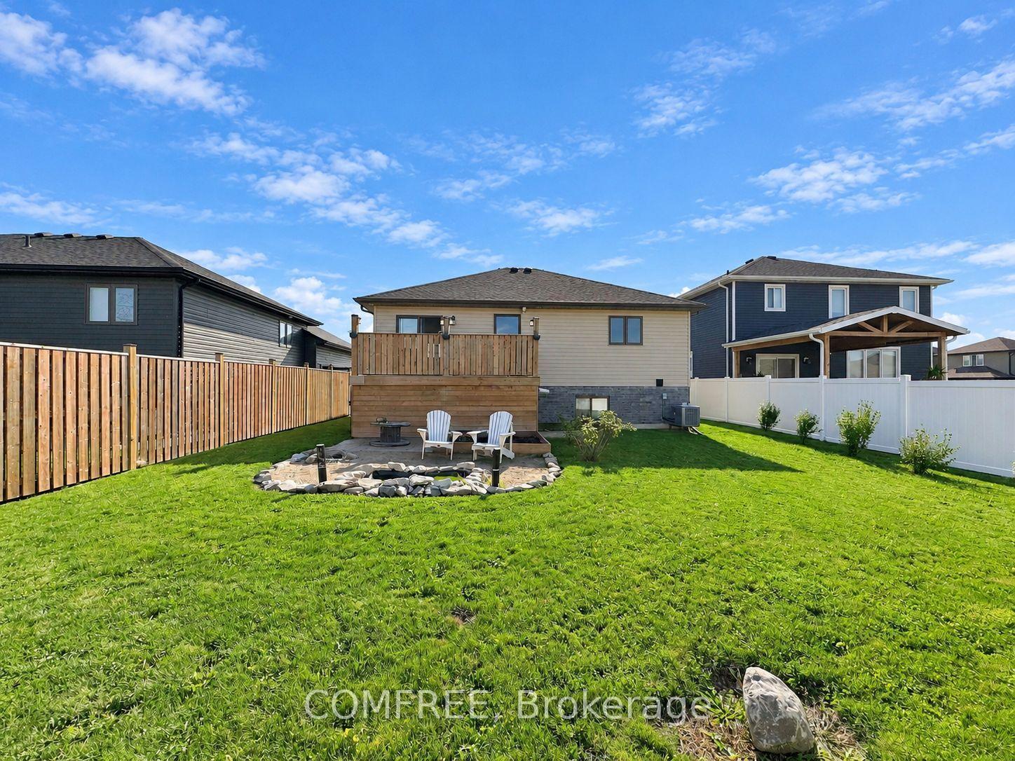 Photo 21 of 32 Hawthorne Crescent, Chatham-Kent, Tilbury — HOMEH