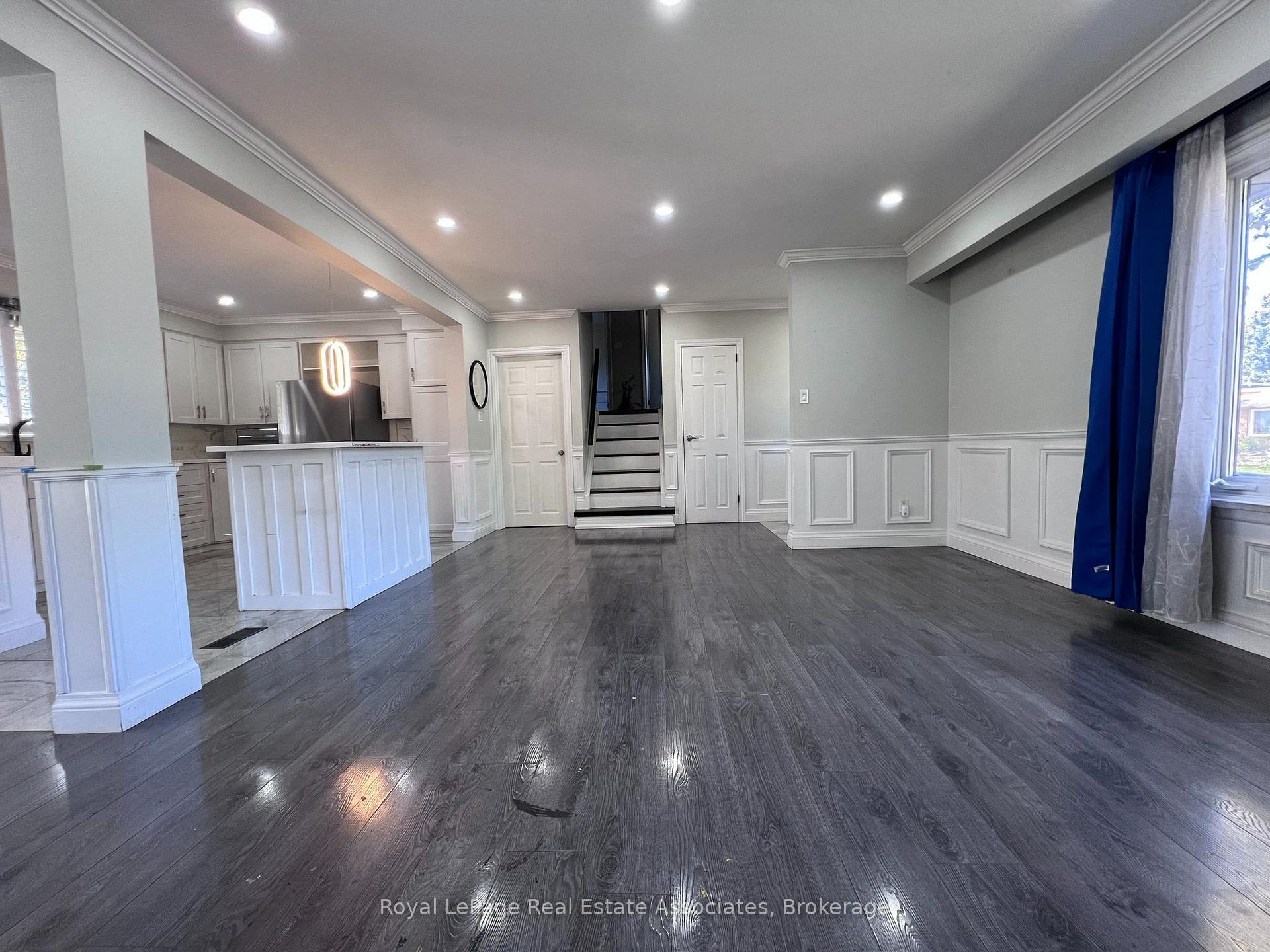 Photo 3 of Unit Upper, 222 Columbia Drive, Hamilton, Buchanan — HOMEH