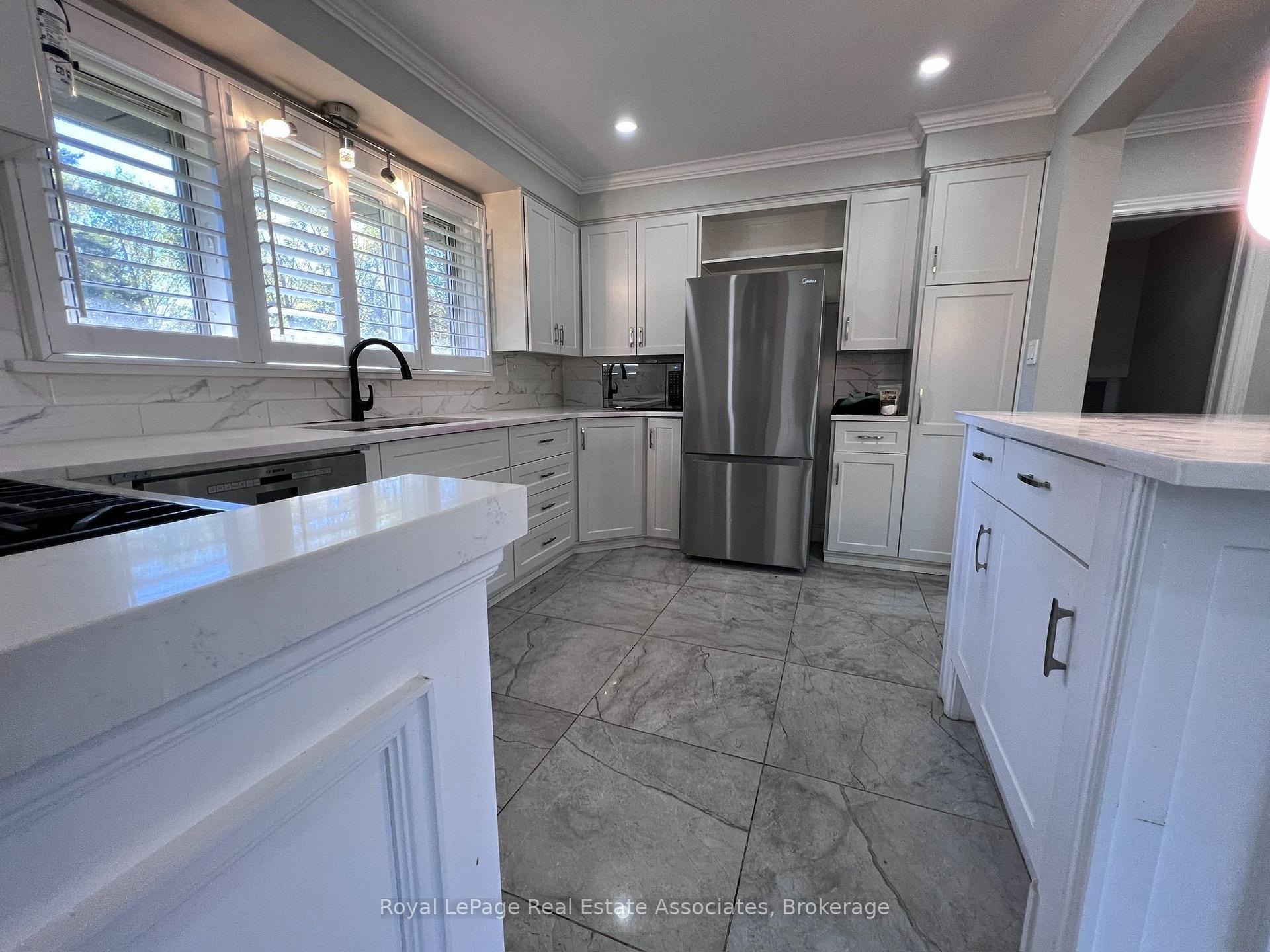 Photo 7 of Unit Upper, 222 Columbia Drive, Hamilton, Buchanan — HOMEH