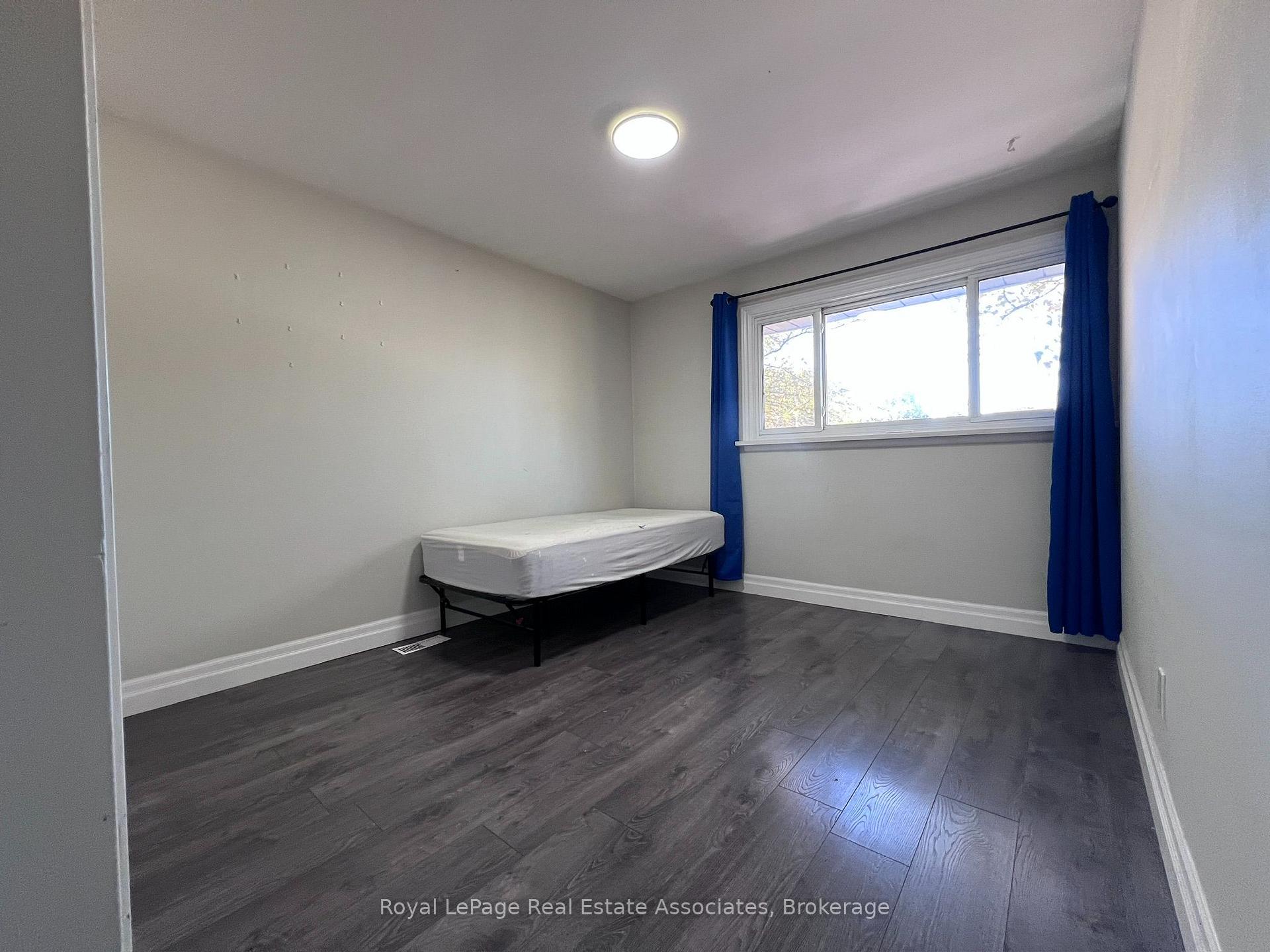 Photo 16 of Unit Upper, 222 Columbia Drive, Hamilton, Buchanan — HOMEH
