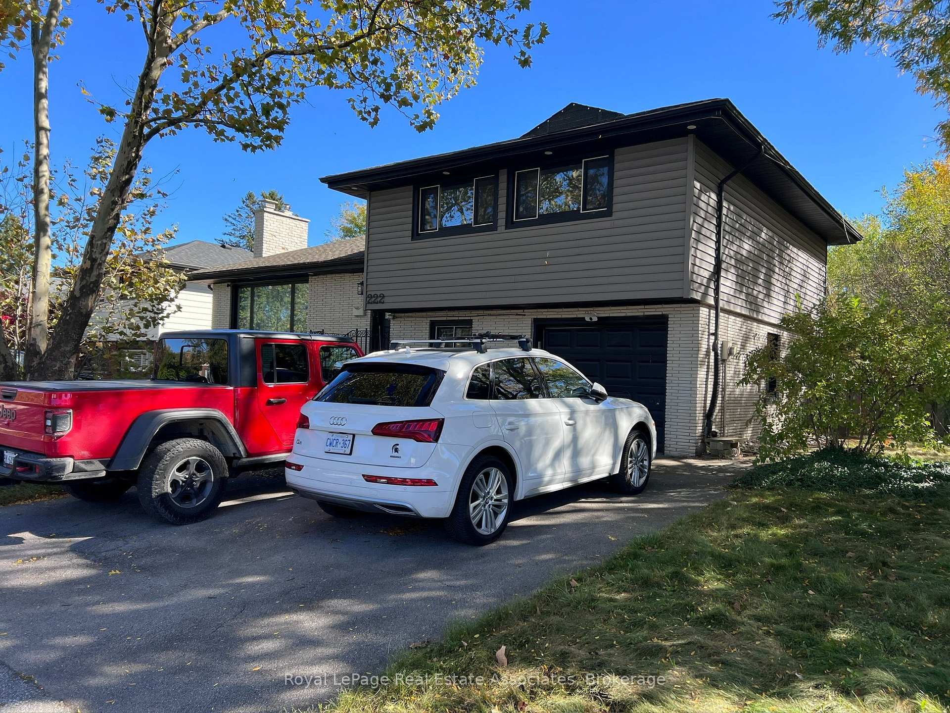 Photo 18 of Unit Upper, 222 Columbia Drive, Hamilton, Buchanan — HOMEH