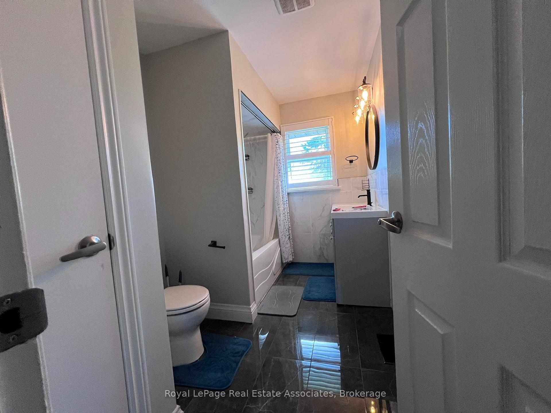 Photo 20 of Unit Upper, 222 Columbia Drive, Hamilton, Buchanan — HOMEH