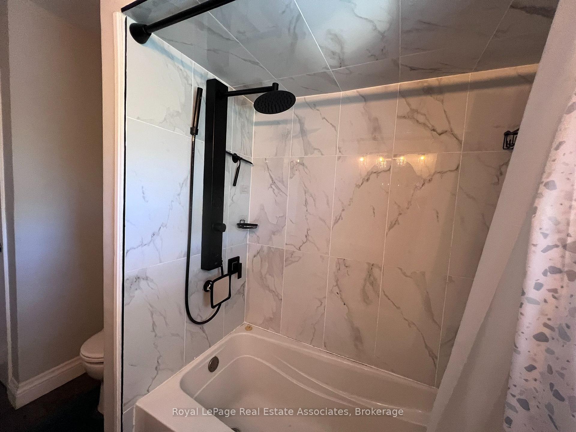 Photo 24 of Unit Upper, 222 Columbia Drive, Hamilton, Buchanan — HOMEH