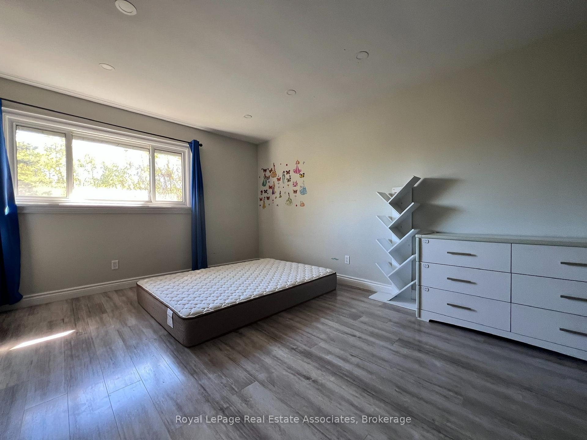 Photo 34 of Unit Upper, 222 Columbia Drive, Hamilton, Buchanan — HOMEH