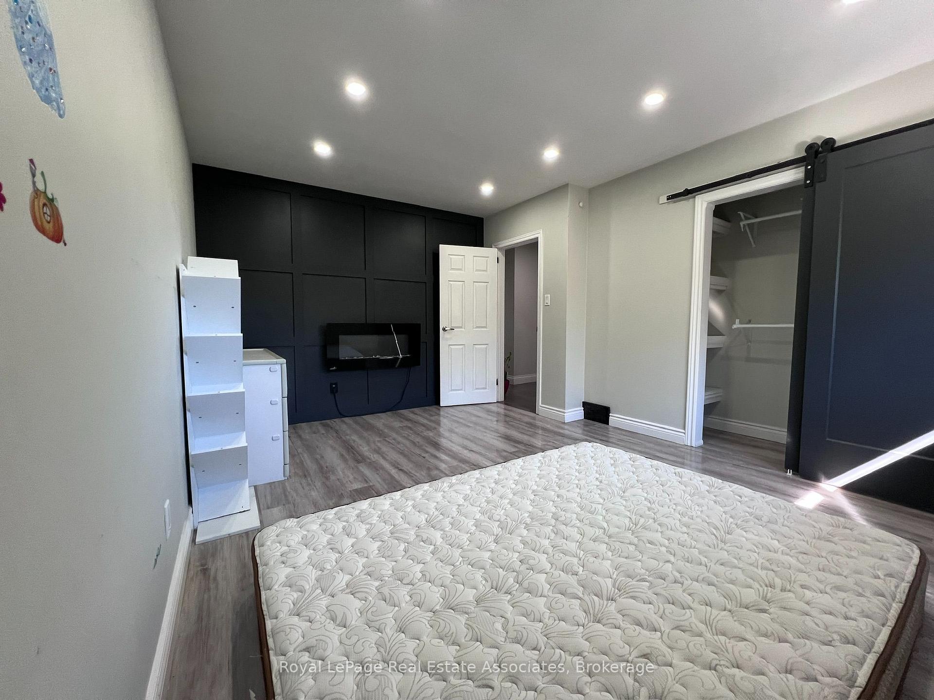 Photo 32 of Unit Upper, 222 Columbia Drive, Hamilton, Buchanan — HOMEH