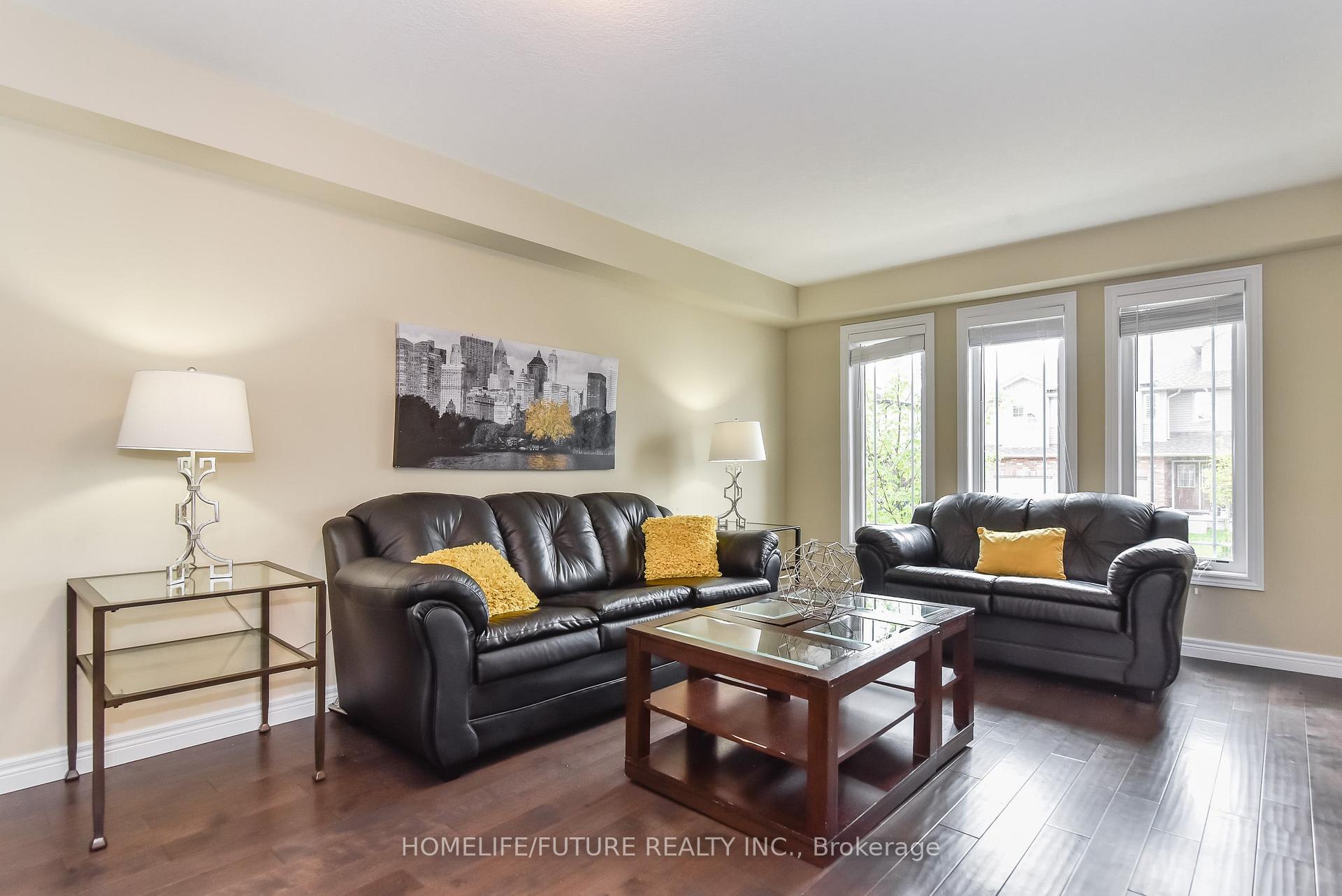 Photo 6 of Unit 30, 14 Amos Drive, Guelph, Kortright East — HOMEH