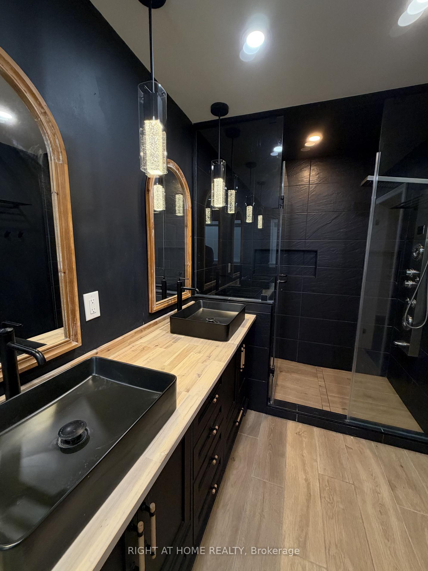 Photo 13 of 3 Marc Santi Boulevard, Vaughan, Patterson — HOMEH