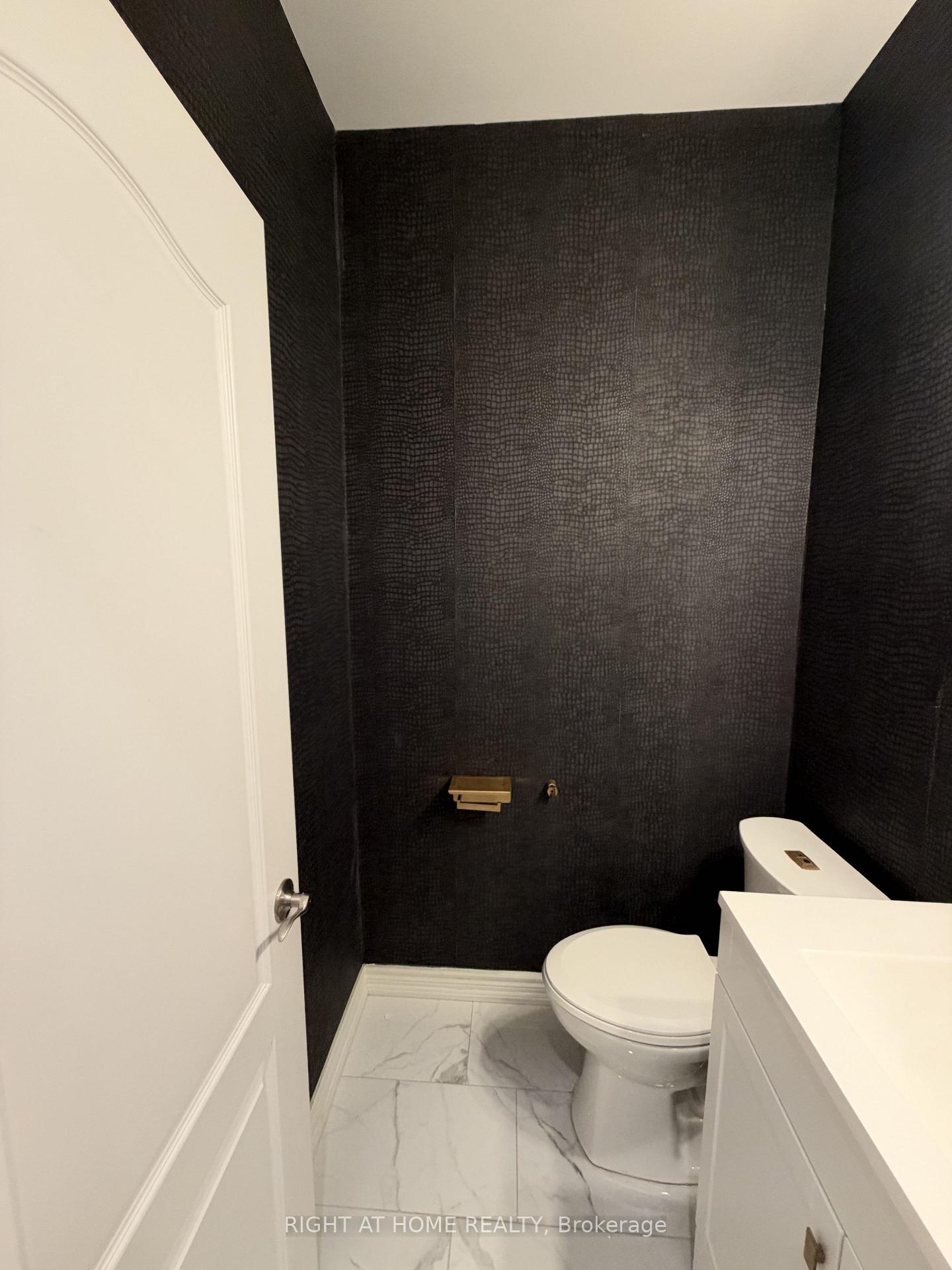 Photo 22 of 3 Marc Santi Boulevard, Vaughan, Patterson — HOMEH