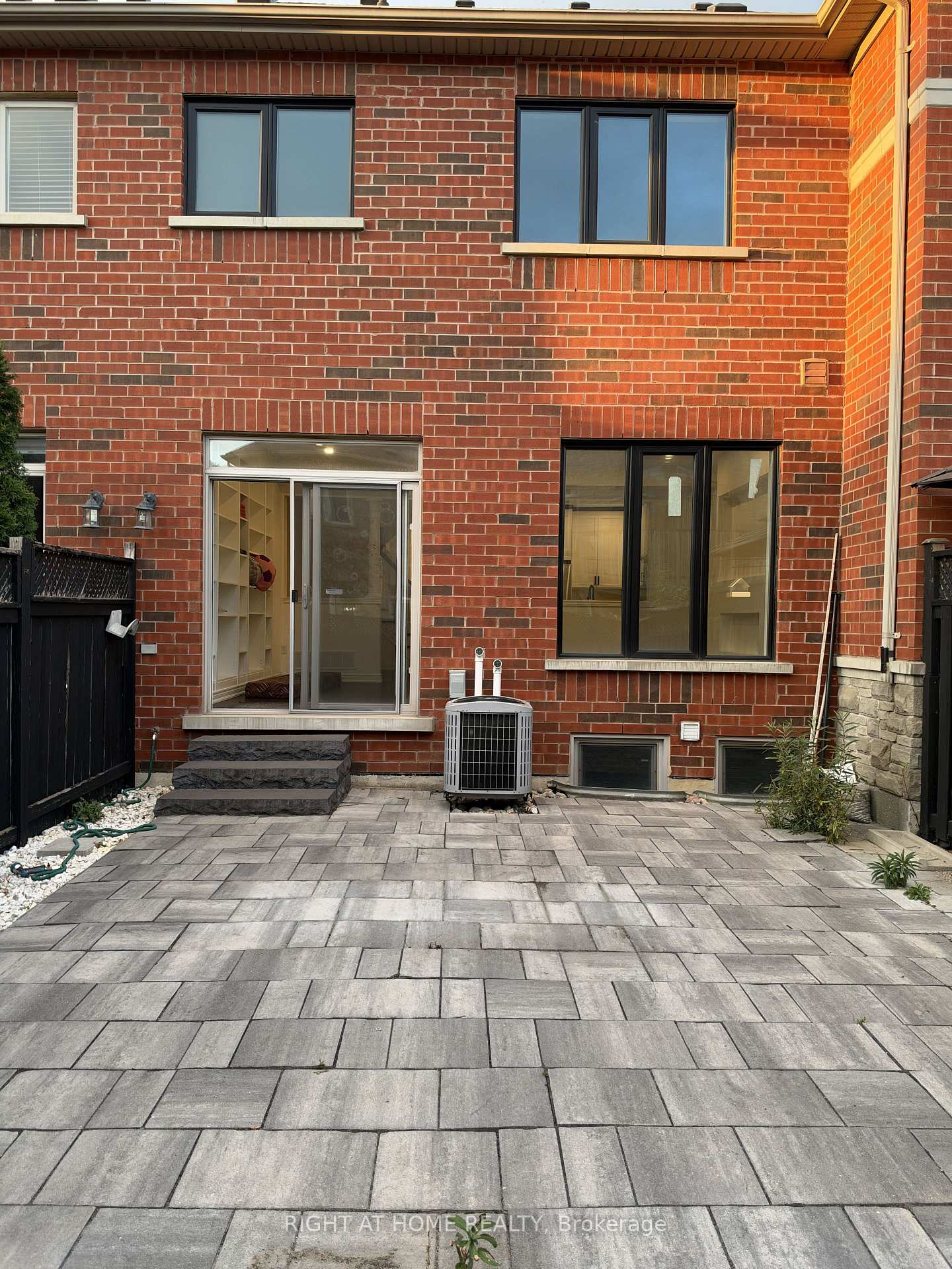 Photo 27 of 3 Marc Santi Boulevard, Vaughan, Patterson — HOMEH