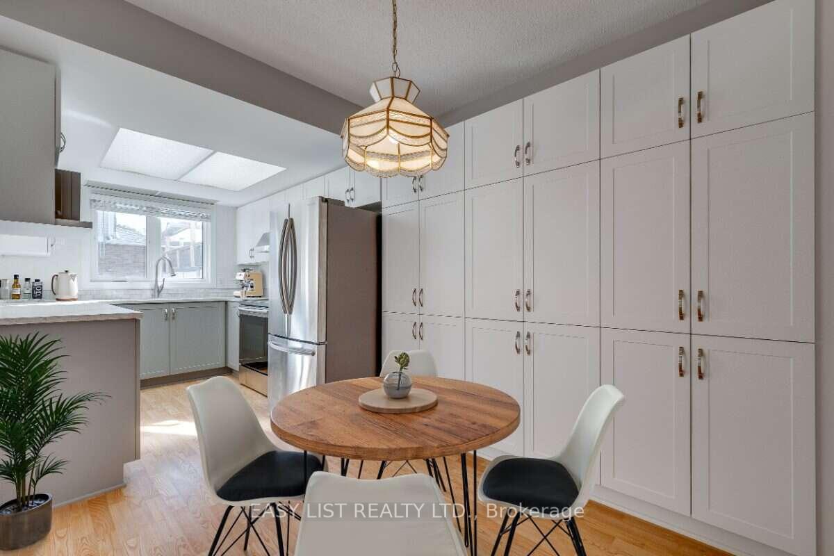 Photo 12 of 77 Mcgibbon Drive, Ottawa, Kanata - Katimavik — HOMEH