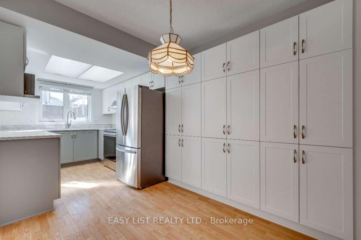 Photo 13 of 77 Mcgibbon Drive, Ottawa, Kanata - Katimavik — HOMEH