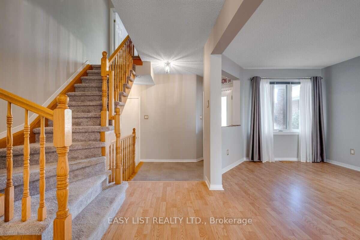Photo 22 of 77 Mcgibbon Drive, Ottawa, Kanata - Katimavik — HOMEH