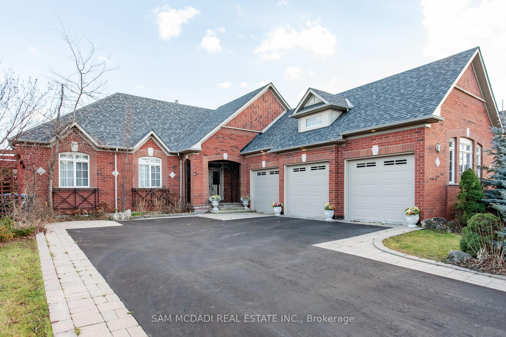 Photo 1 of 50 Links Lane, Brampton, Credit Valley — HOMEH