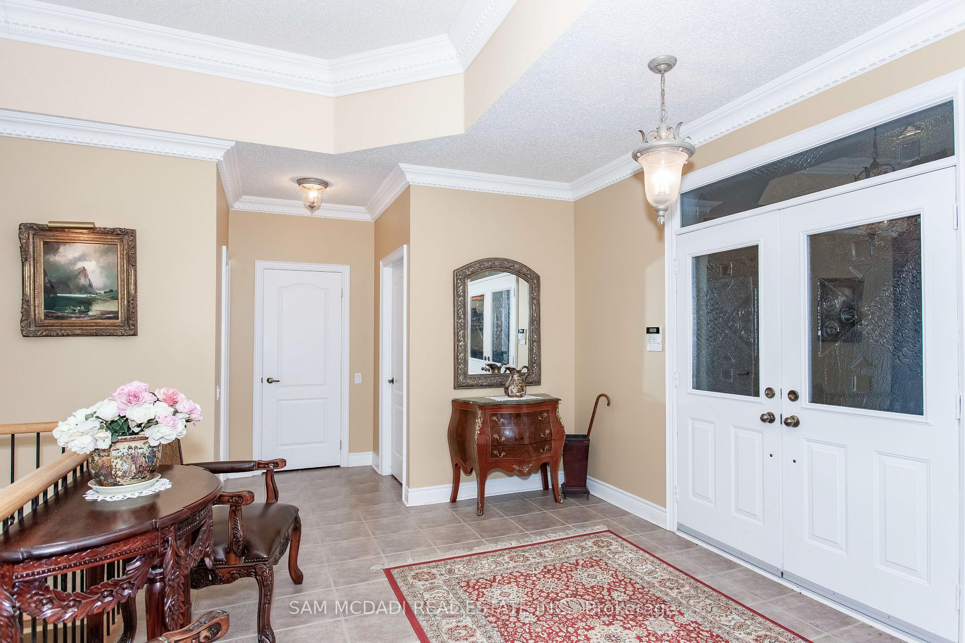 Photo 5 of 50 Links Lane, Brampton, Credit Valley — HOMEH