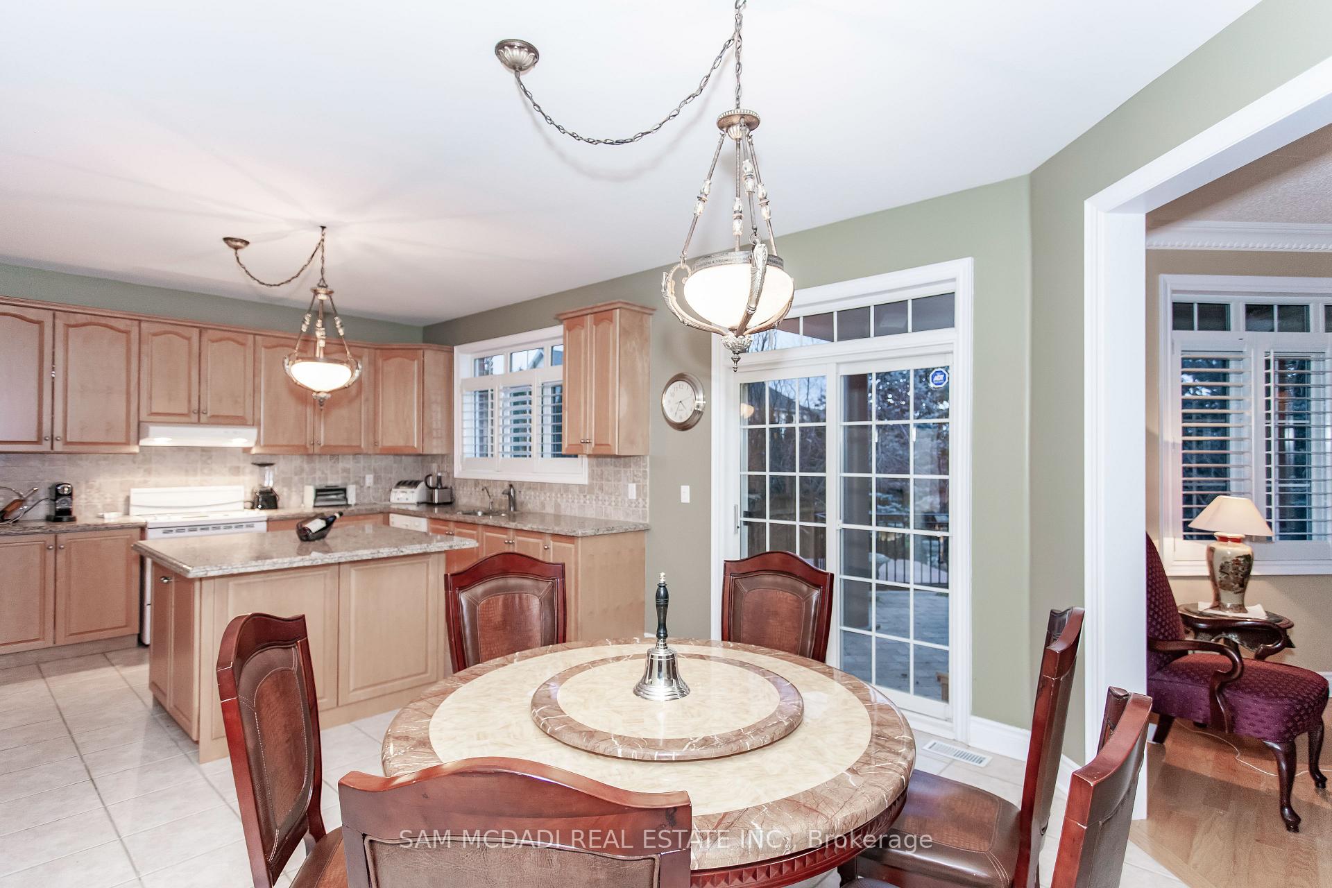 Photo 13 of 50 Links Lane, Brampton, Credit Valley — HOMEH