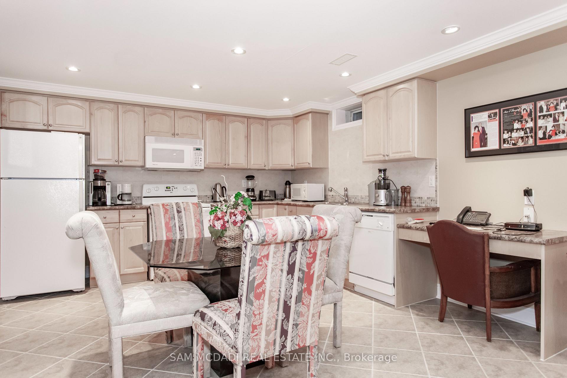 Photo 32 of 50 Links Lane, Brampton, Credit Valley — HOMEH