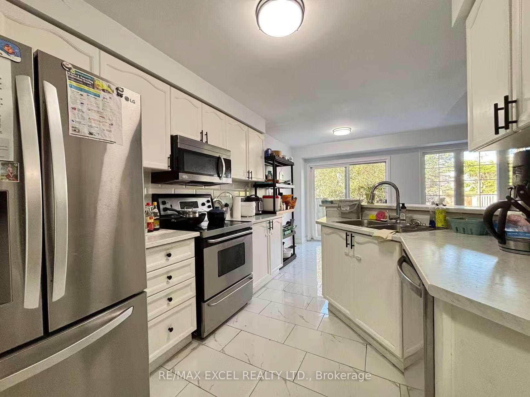Photo 2 of 88 Millcliff Circle, Aurora, Aurora Grove — HOMEH